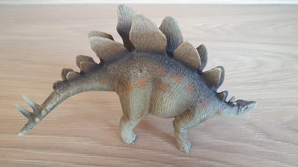 Stegosaurus 14520, model 2011