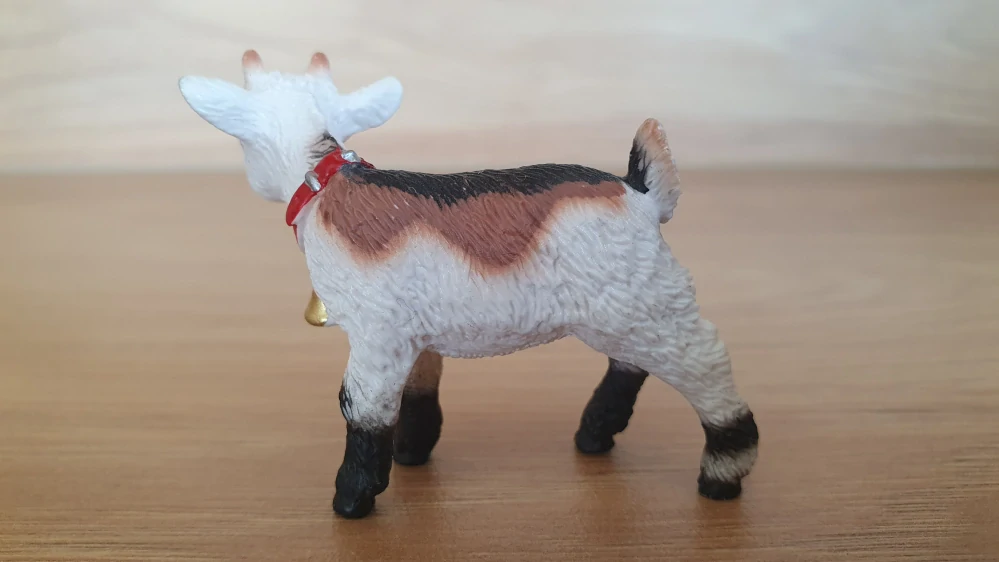kůzle se zvonkem 13720, model 2012