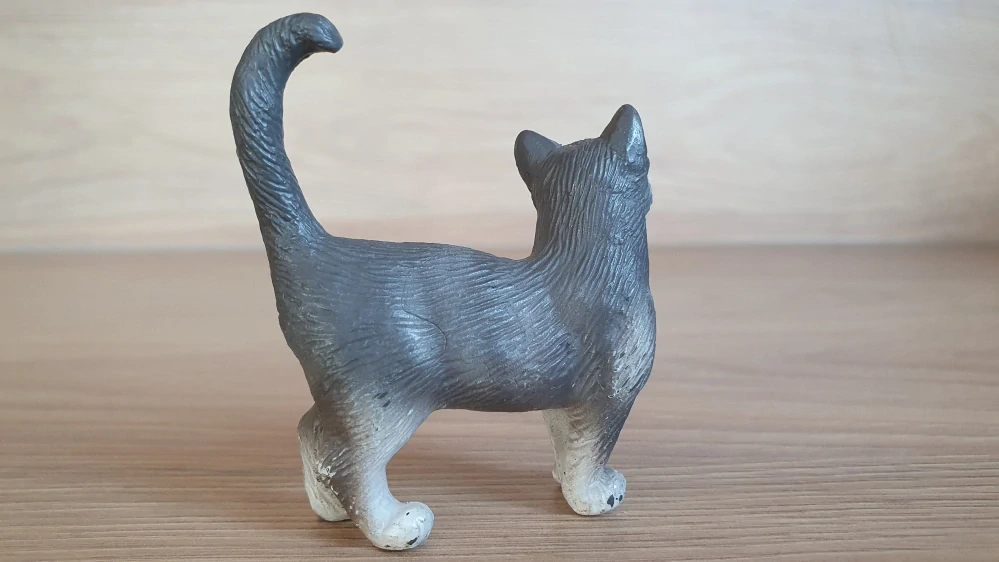 kočka  13122, model 1997