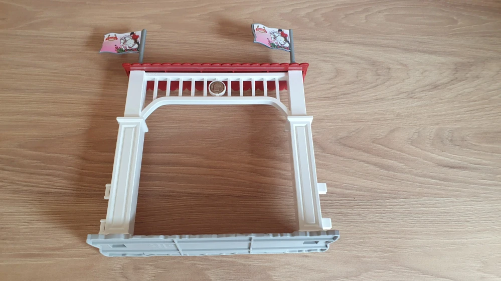 Brána do závodiště