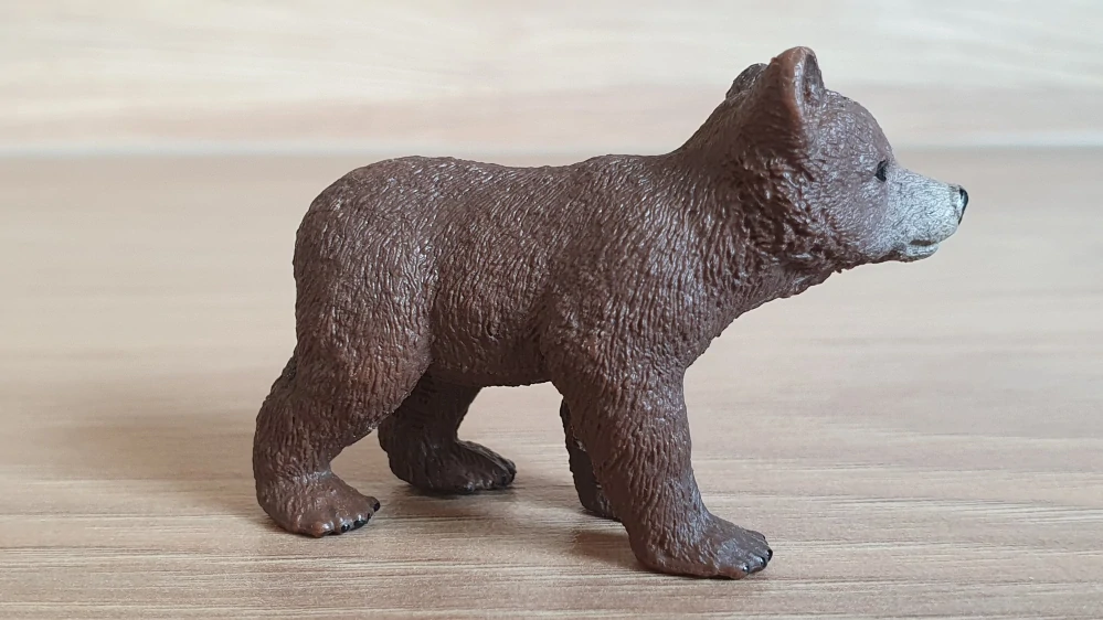 medvídě hnědé 42473, model 2018