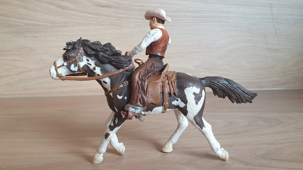 cowboy na koni 70303