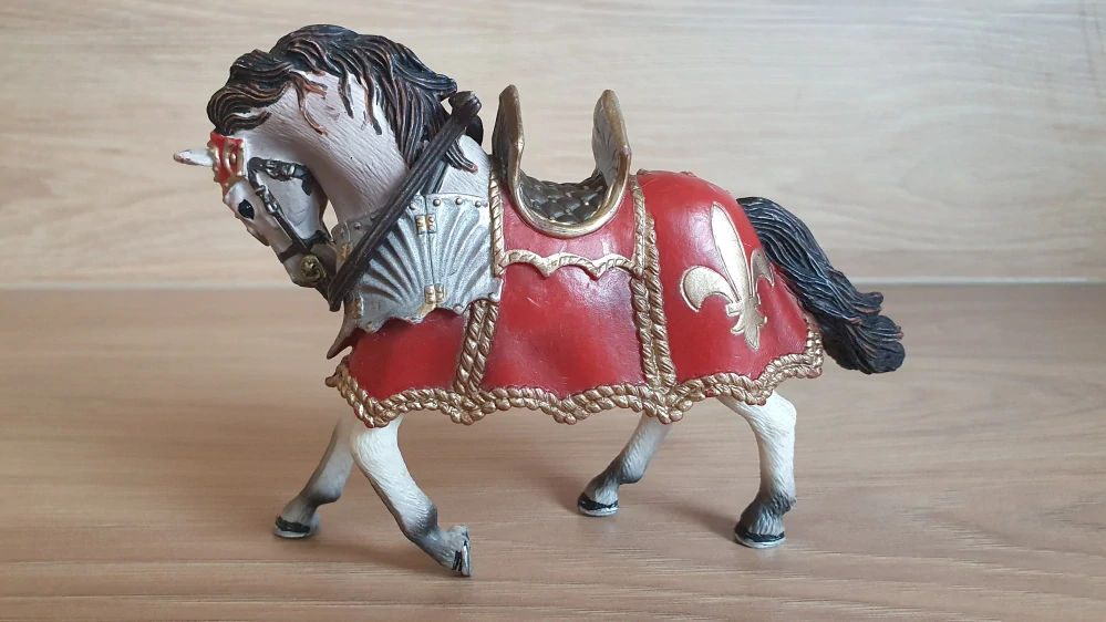 Osedlaný řitířský kůň 70056