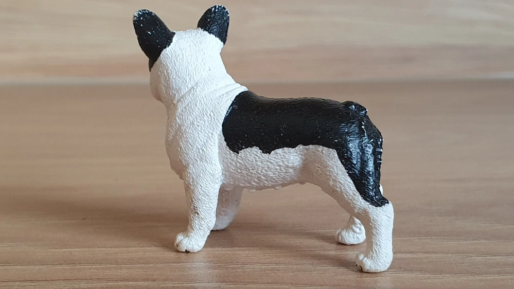 buldoček francouzský  13877, model 2014