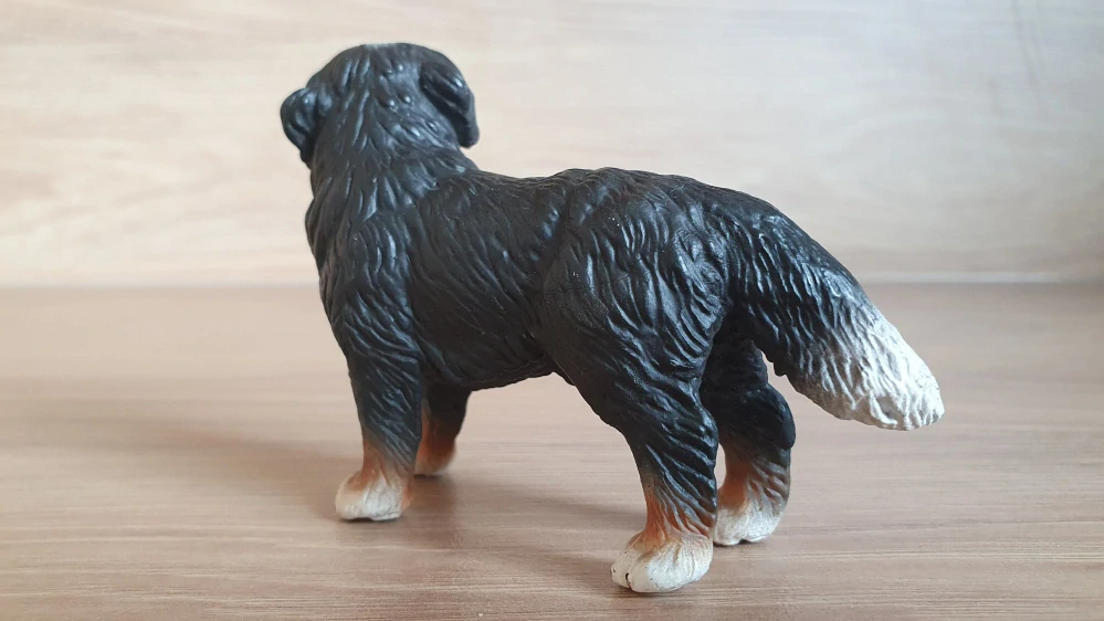 Bernský salašnický pes  16339, model 2004