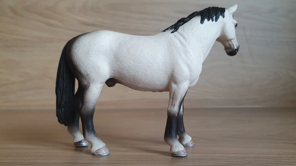 Hanoverský hřebec 42104, model 2008