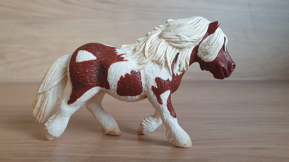 Shetlandský poník 13297, model 2004