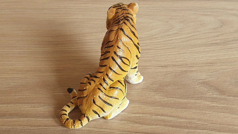 tygr sedící 14096, model 1993