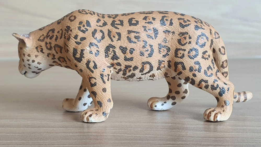 jaguár  14359, model 2006
