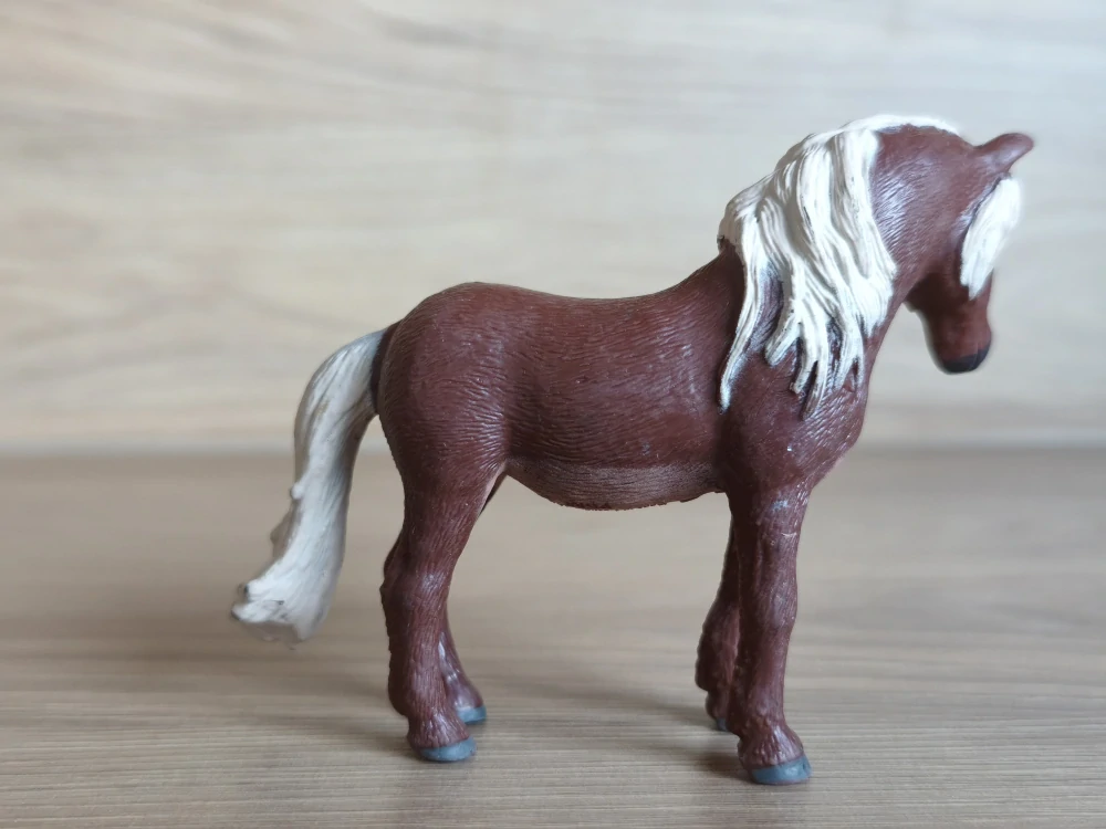 Islandská klisna edice McDonalds No 6, model 2019