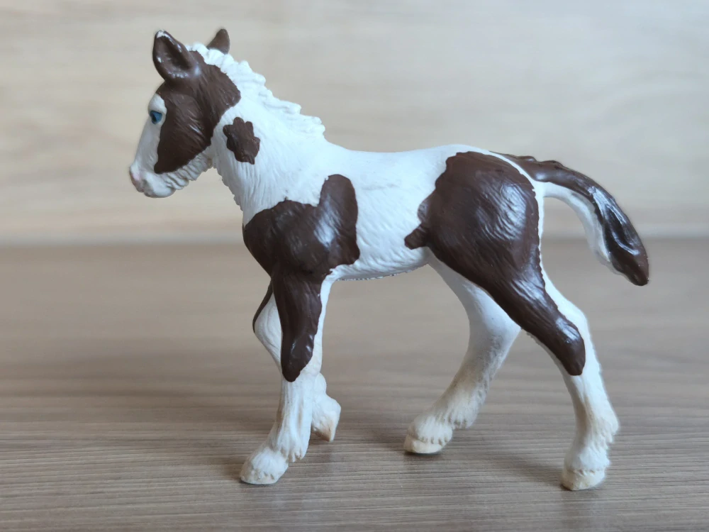Kůň irský Tinker hříbě 13295, model 2004