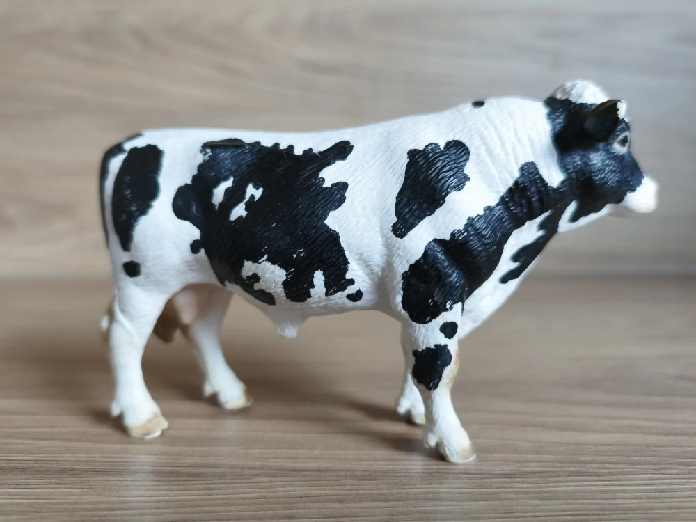 býk holštýnský  13632, model 2007