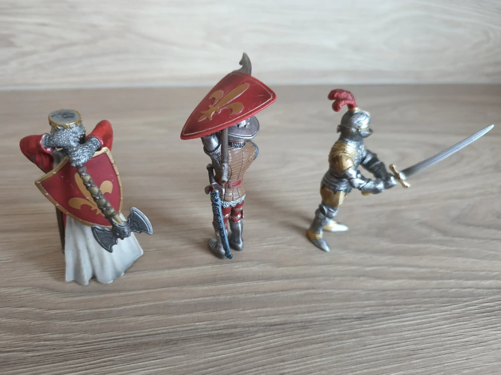 Rytíři červení, Ritterwelt 