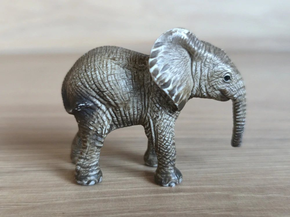 slůně  14763, model 2015