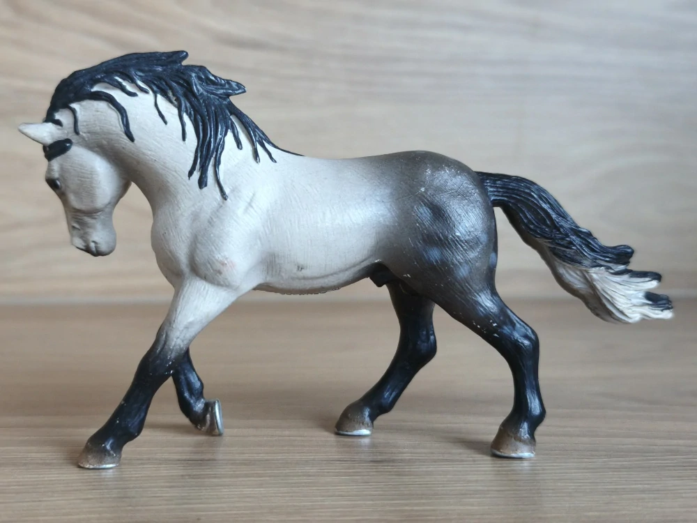 Andaluský hřebec 13607, model 2005