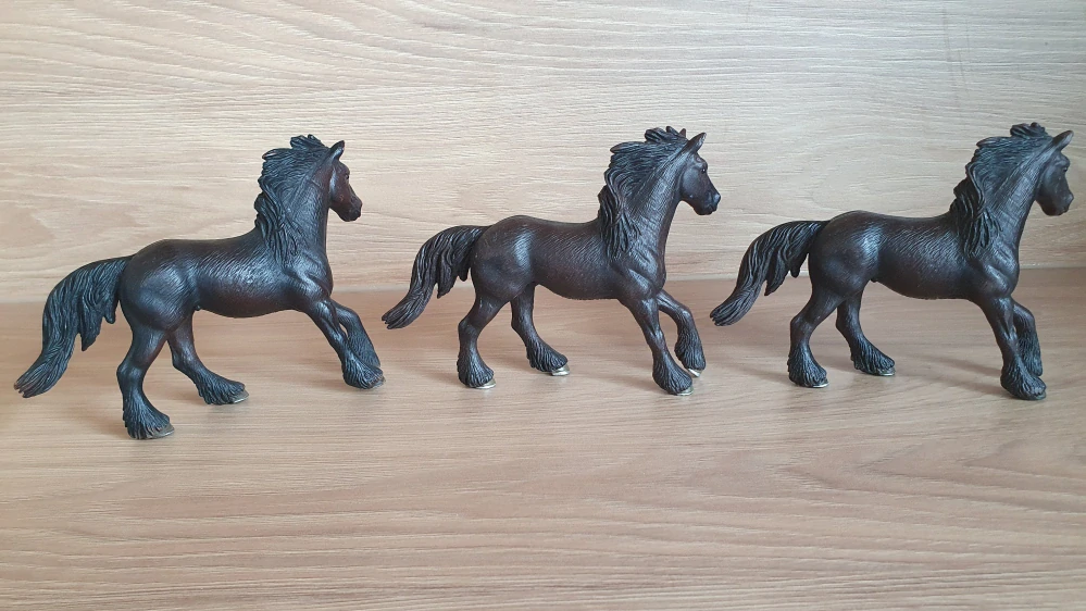 Fríská klisna  13604, model 2005