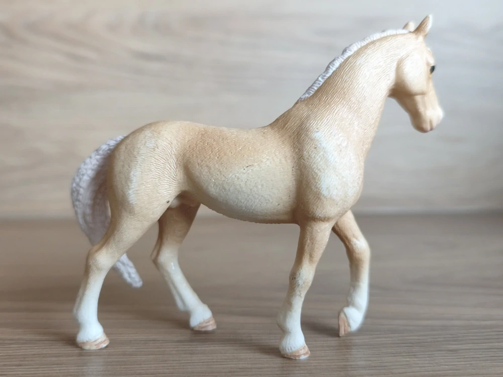 Achaltekinský kůň 13911, model 2019