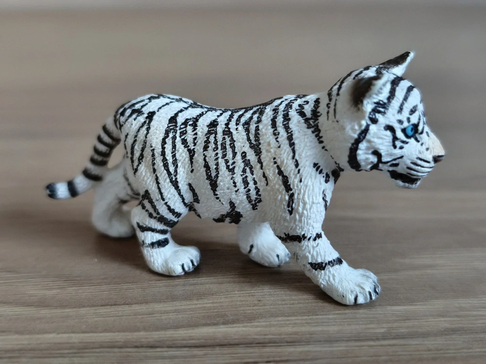 tygr bílý mládě 14732, model 2014