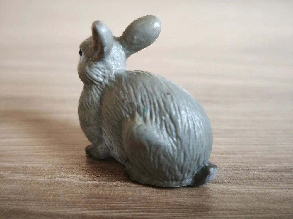 králík divoký  14246, model 2001