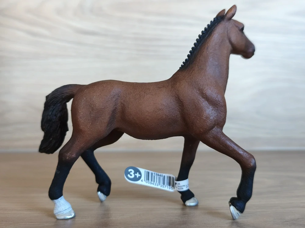 Oldenburská klisna 13945, model 2021