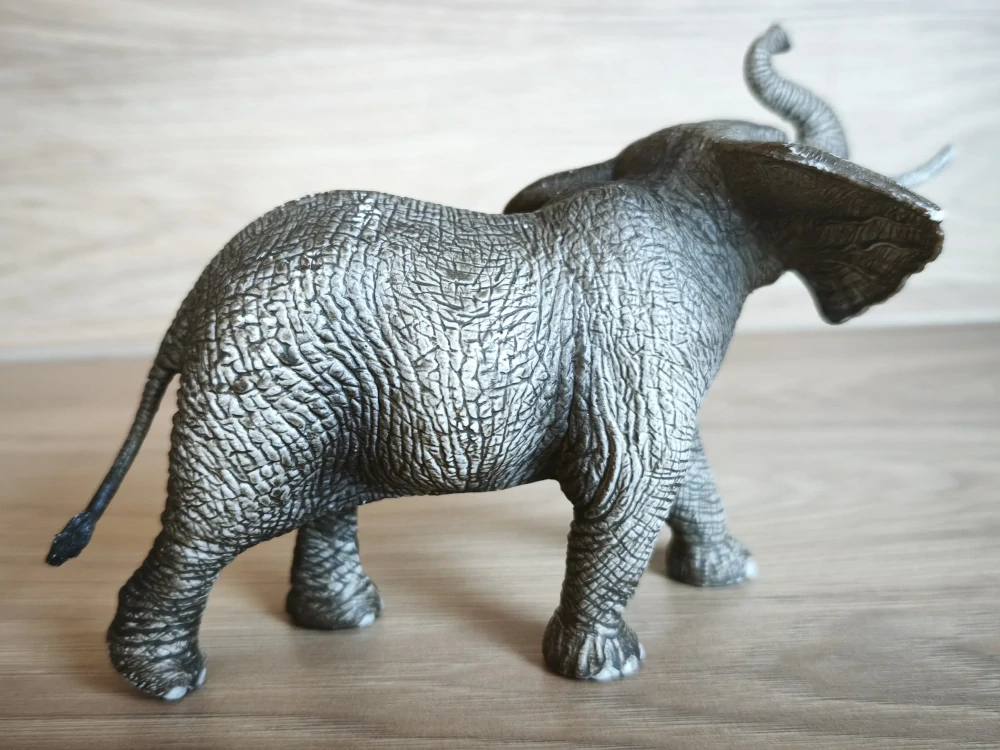 slon africký samec 14762, model 2015