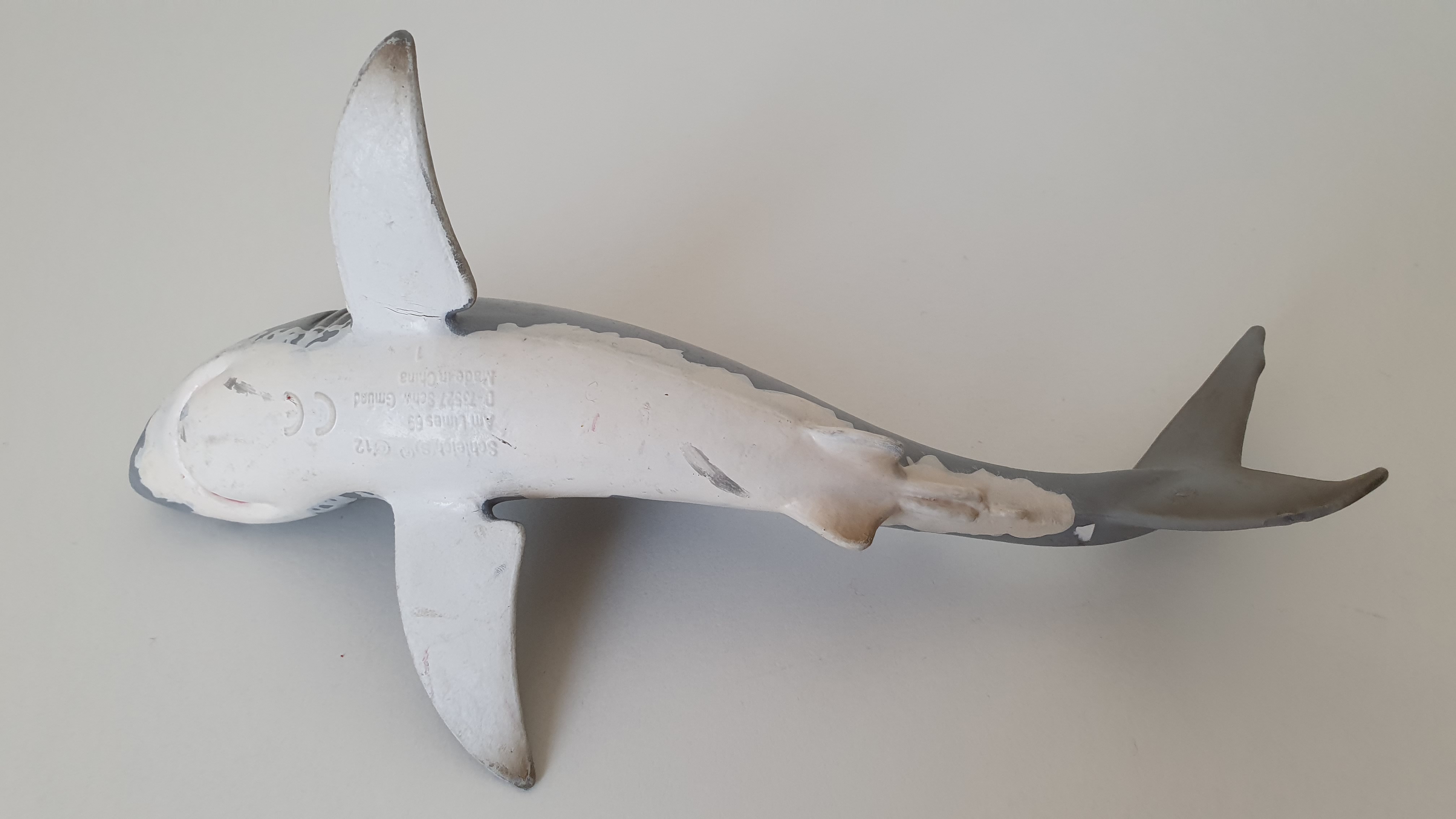 žralok bílý 14700, model 2012