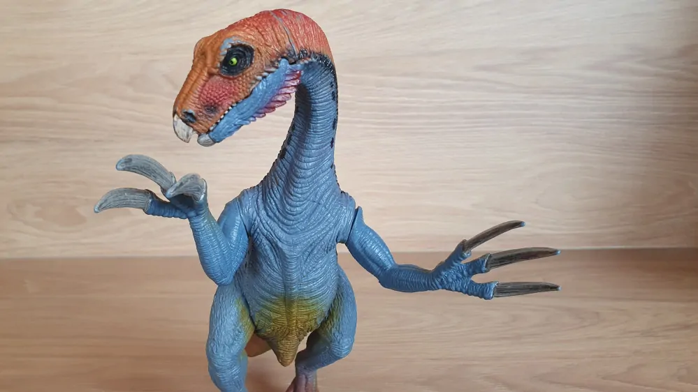 Therizinosaurus  14529, model 2013