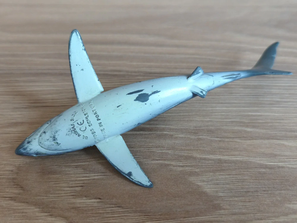 žralok modrý 16096, model 2006