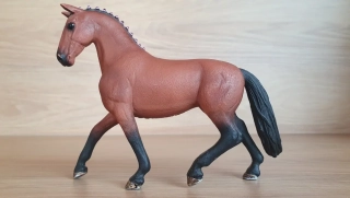 Hannoverská kobyla 13817, model 2016