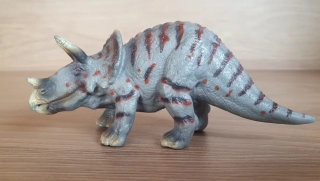 Triceratops  14504, model 2002