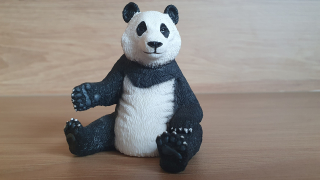 panda sedící 14773, model 2016