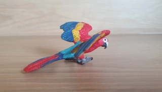 Ara červená 14737, model 2014