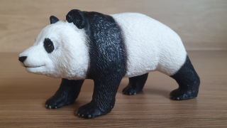 panda edice McDonalds, model 2021