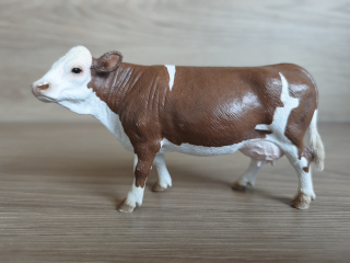 kráva Simmentálská  13641, model 2008