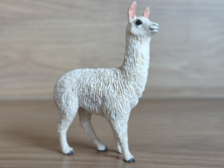 lama  13920, model 2020